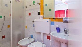 Hotel Rainbow Palermo Buitenkant foto